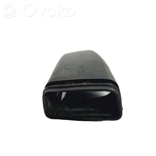 Air intake duct details