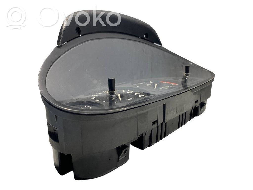 Spidometrs (instrumentu panelī)