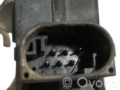 Augstuma sensors (priekšējo lukturu)