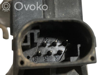 Augstuma sensors (priekšējo lukturu)
