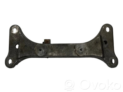 Dzinēja nostiprināšanas stiprinājums-kronšteins