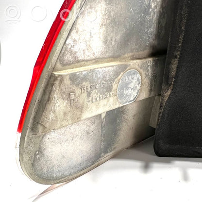 Aizmugurējais lukturis virsbūvē