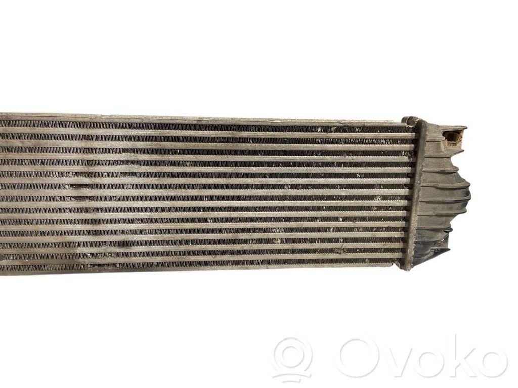 Starpdzesētāja radiators