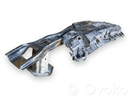 Aizmugurē bampera balka