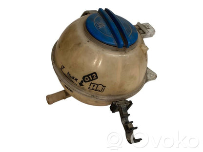 Coolant expansion tank