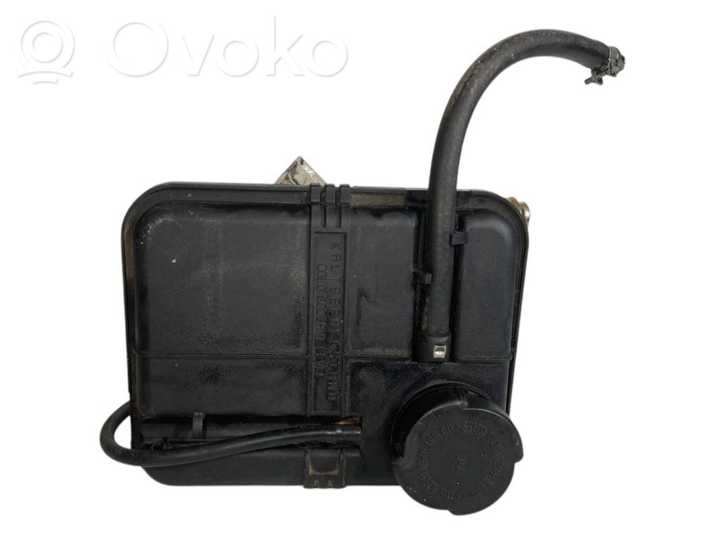 Расширительный бачок охлаждающей жидкости