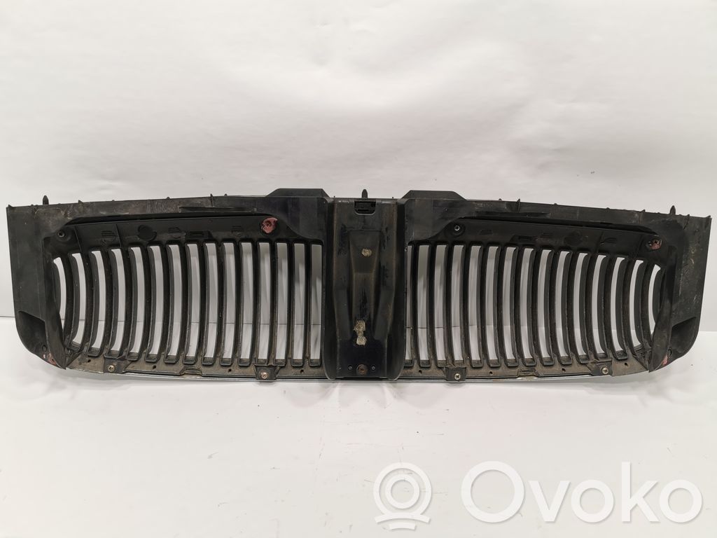 Priekšējais režģis