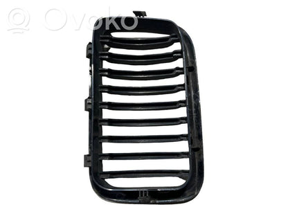 Apakšējais režģis (trīsdaļīgs)