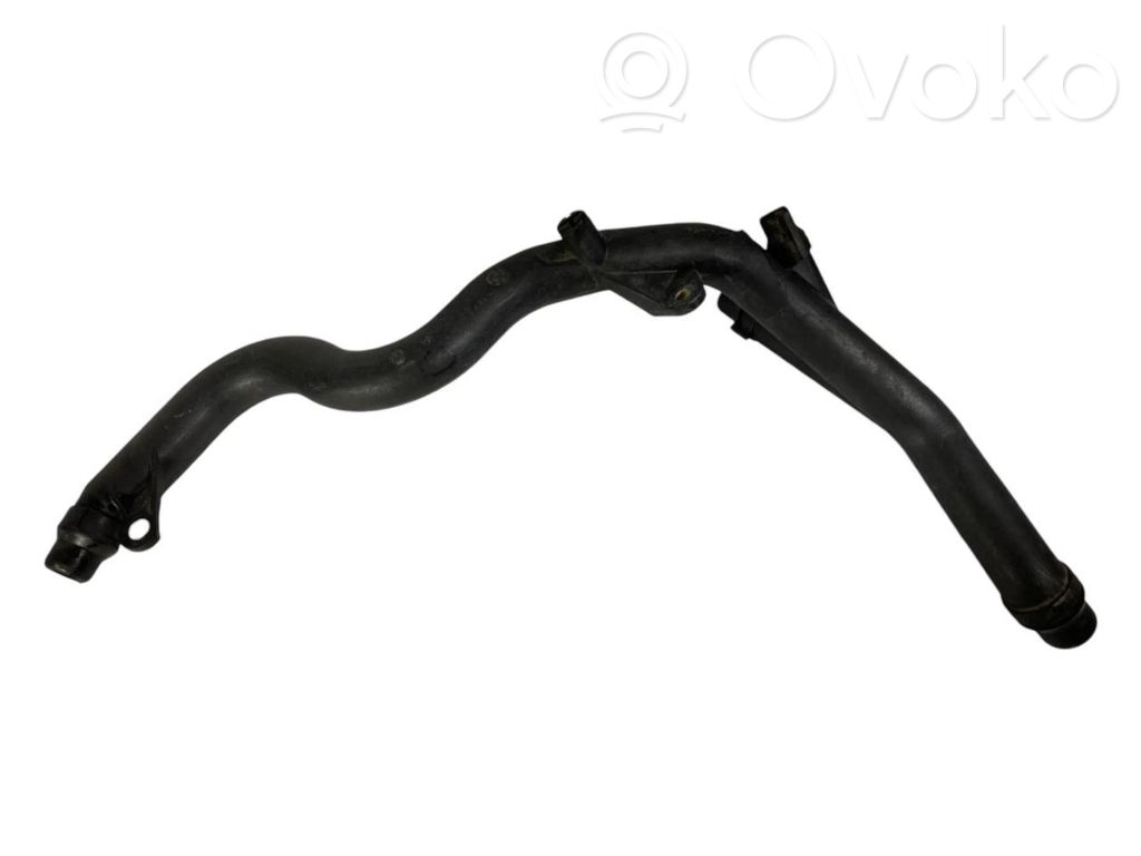 Caurulīte (-es) / šļūtene (-es)