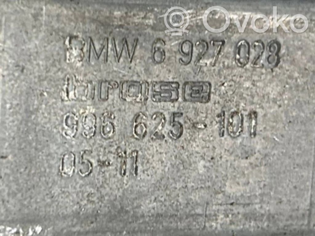 Priekšpusē elektriskā loga pacelšanas mehānisma komplekts