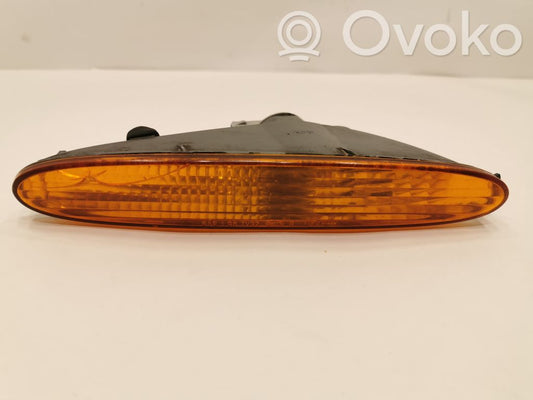 Priekšējā bufera pagrieziena rādītājs