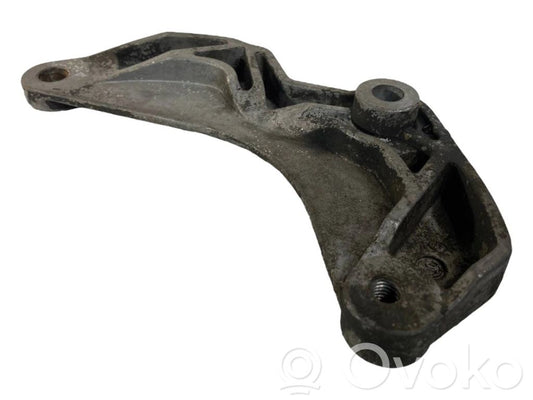 Ģeneratora stiprinājums