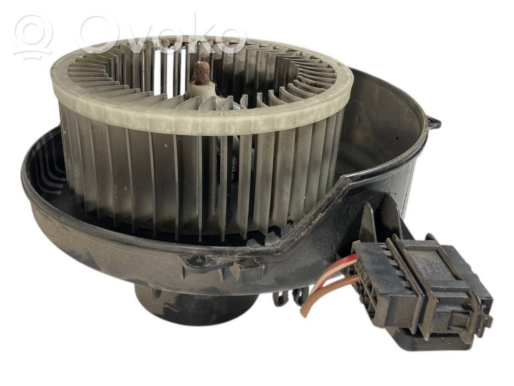 Mazā radiatora ventilators