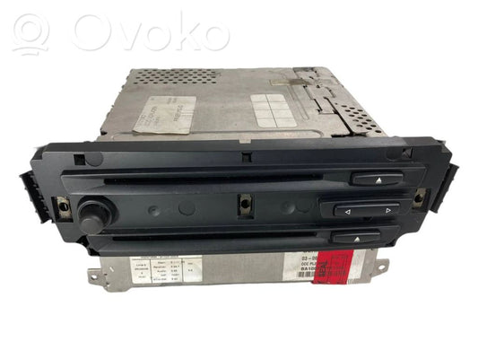 Radio / CD/DVD atskaņotājs / navigācija