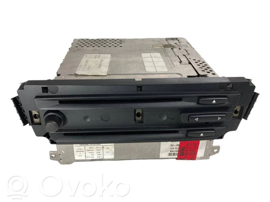 Radio / CD/DVD atskaņotājs / navigācija