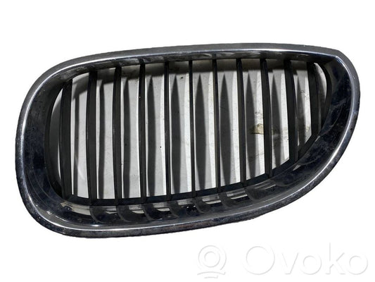 Top grille
