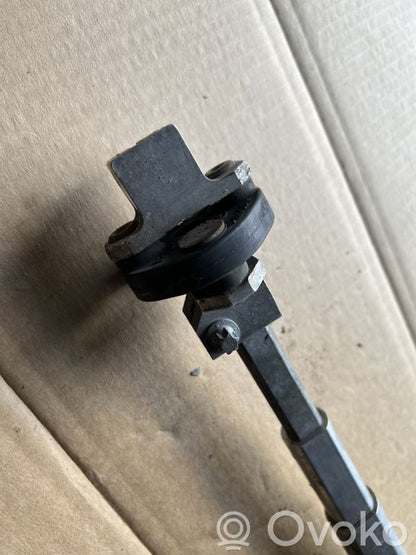 Stūresrata ass krustsavienojums