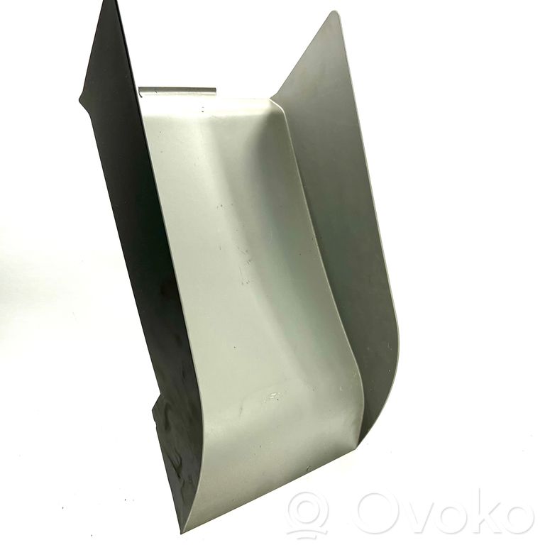 Cita veida salona detaļa