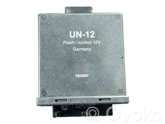 Trailer hitch control unit