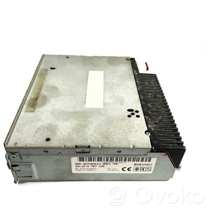 Radio / CD/DVD atskaņotājs / navigācija