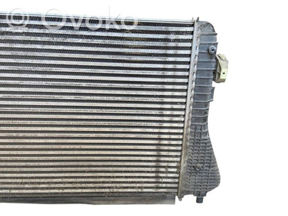 Starpdzesētāja radiators