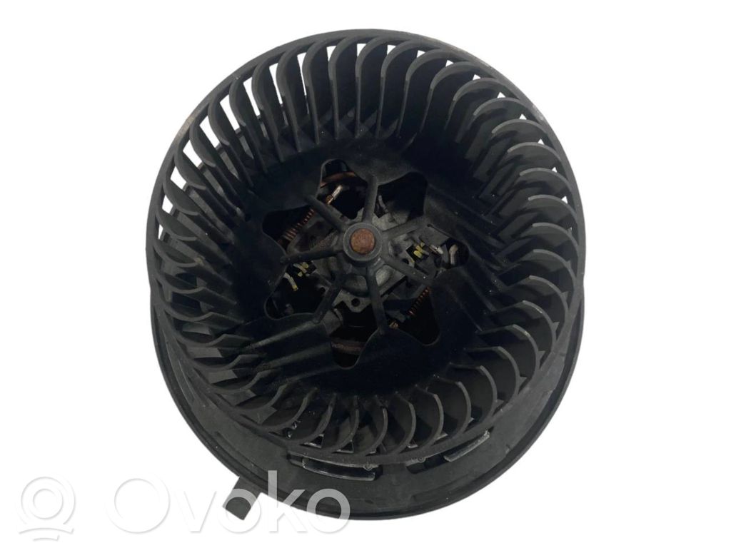 Mazā radiatora ventilators