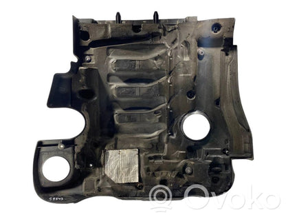 Крышка двигателя (декоративная отделка)