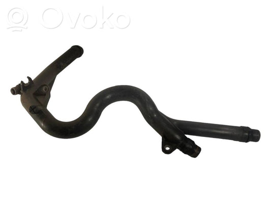 Caurulīte (-es) / šļūtene (-es)