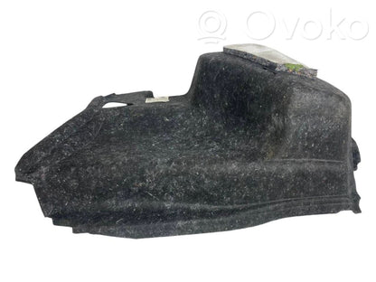 Bagāžnieka sānu apakšējās apdares panelis