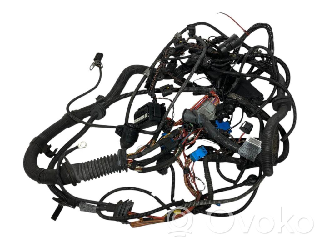 Dzinēja vadu instalācija