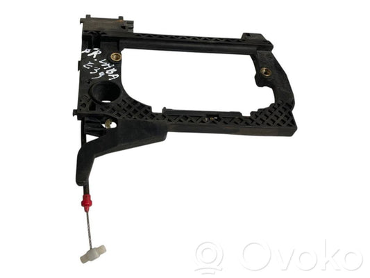 Holder/bracket for external opening handle at the front