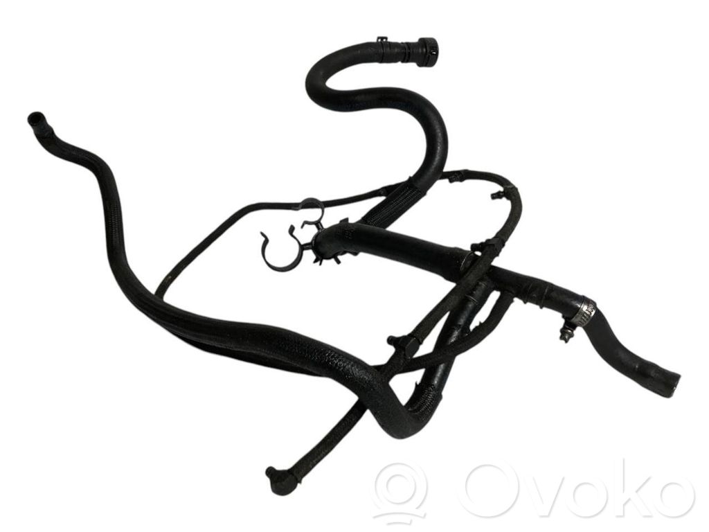 Degvielas caurulīte (-es)