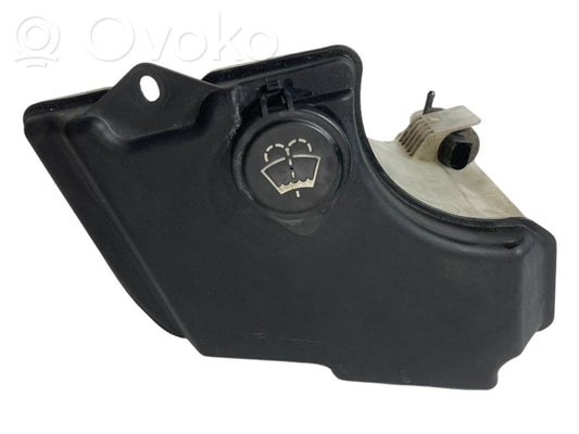 Logu šķidruma tvertne