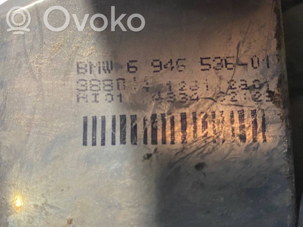 Aizmugurējais lukturis virsbūvē