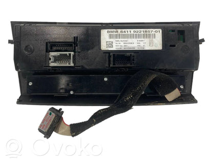 Gaisa kondicioniera / klimata kontroles / salona apsildes vadības bloks (salonā)