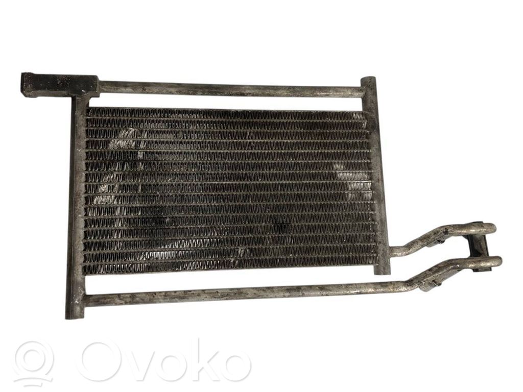 Transmisijas eļļas radiators