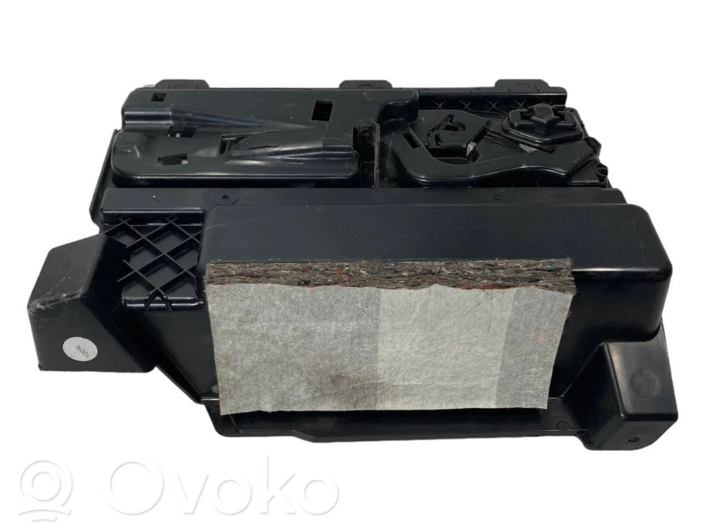 Cita veida bagāžnieka dekoratīvās apdares detaļa