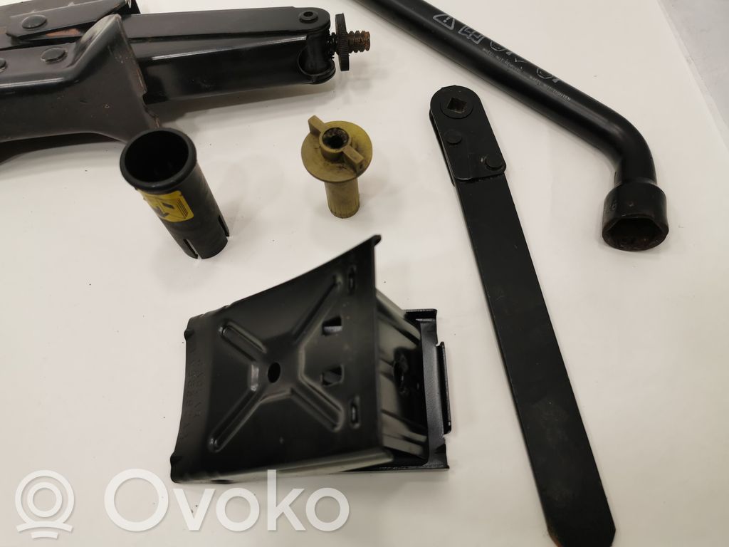 Instrumentu komplekts