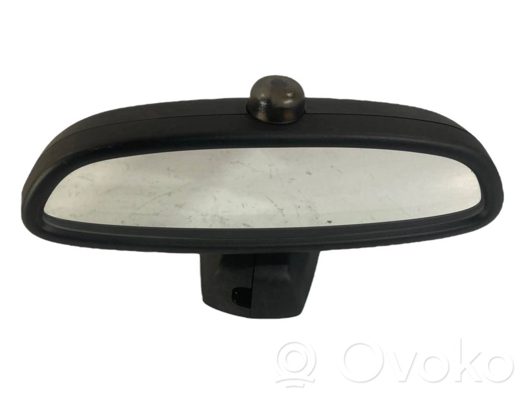 Atpakaļskata spogulis (salonā)