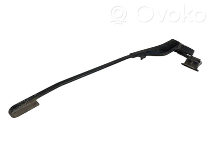 Priekšējā loga tīrītāja kājiņa