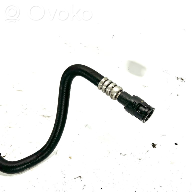 Stūres pastiprinātāja šļūtene (-es) / caurulīte (-es)