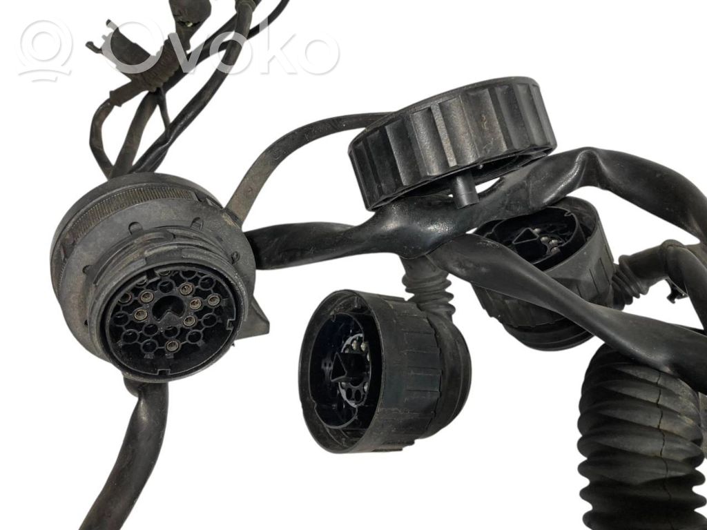 Dzinēja vadu instalācija