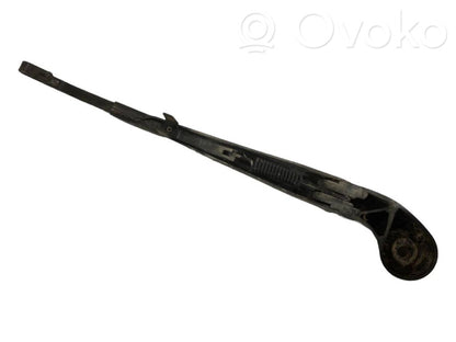 Rear window wiper arm