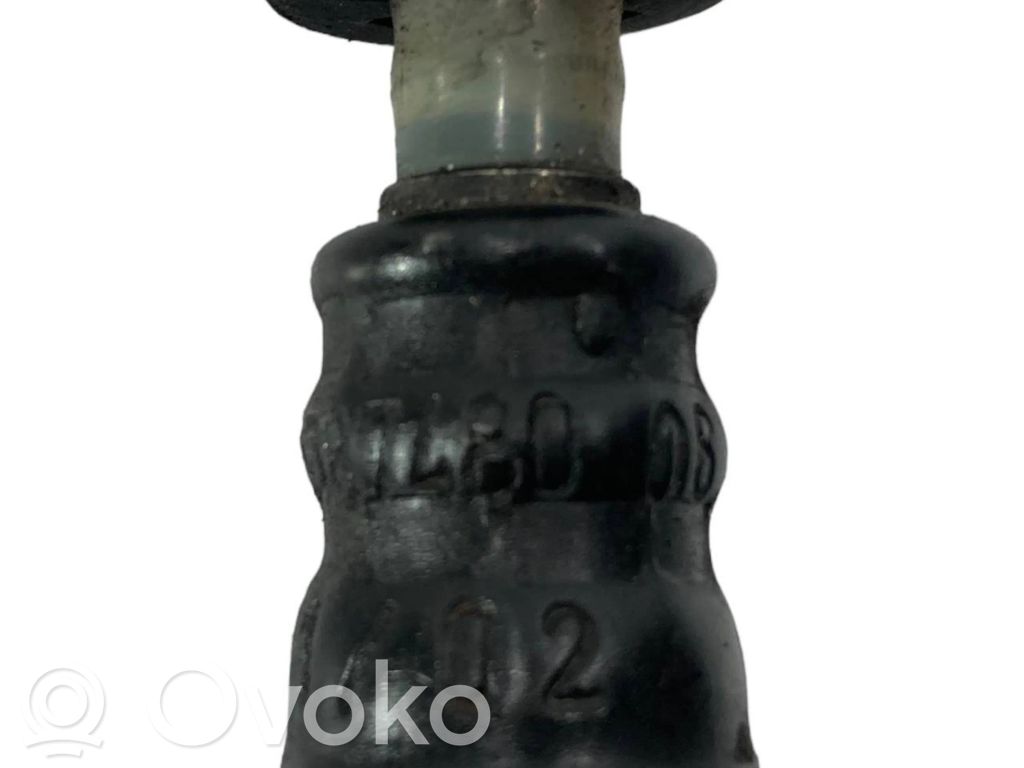 Degvielas caurulīte (-es)