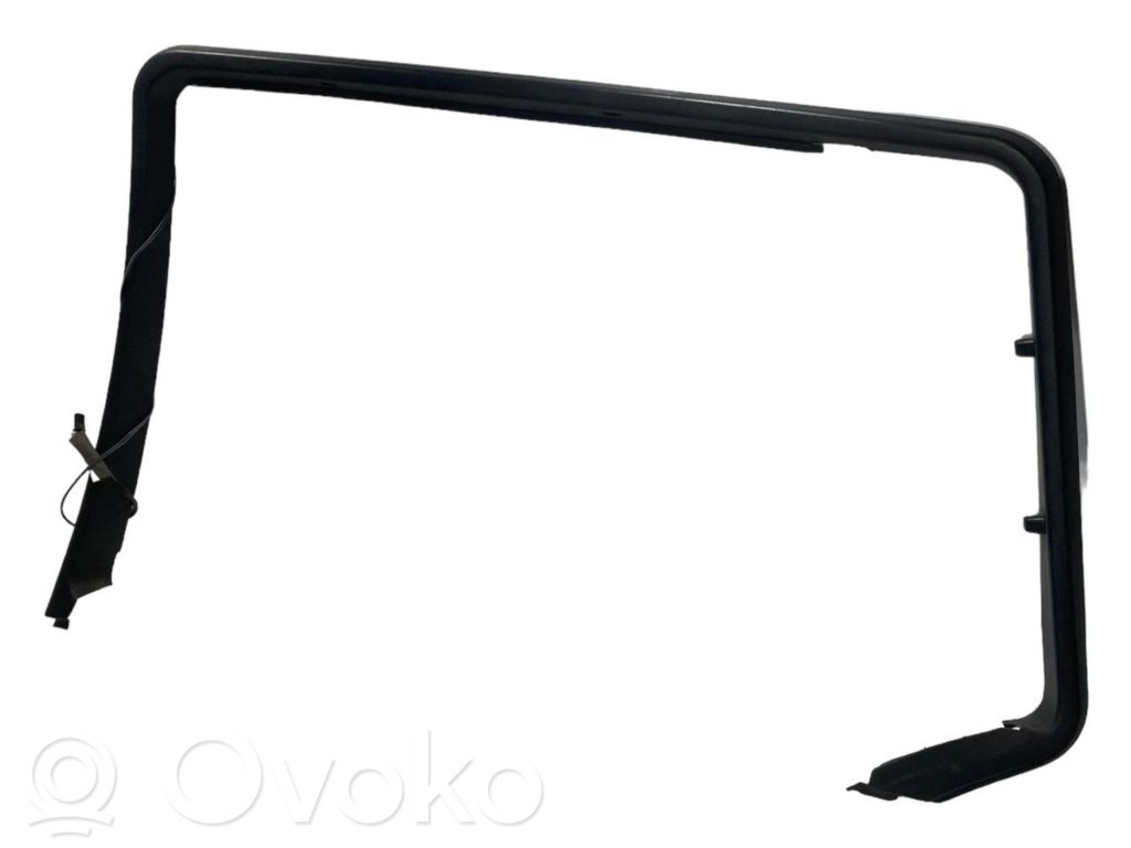 Aizmugurējā stikla apdare