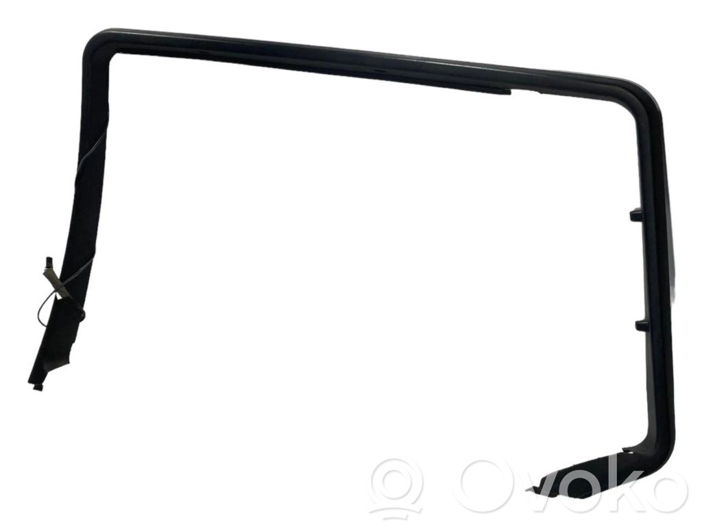 Aizmugurējā stikla apdare