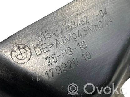 Radiatoru paneļa augšējā daļa (televizors)