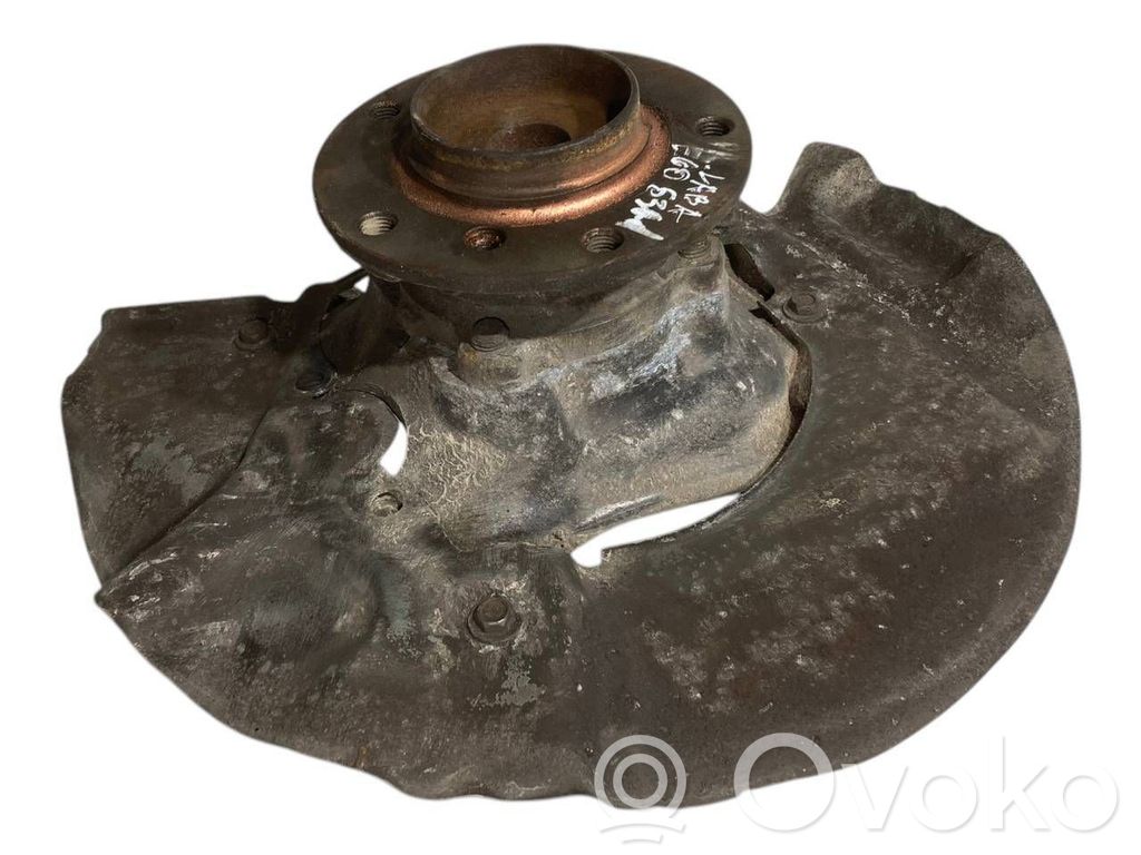 Priekšējā riteņa rumbas vārpstas šarnīrs (stupica, capfa)