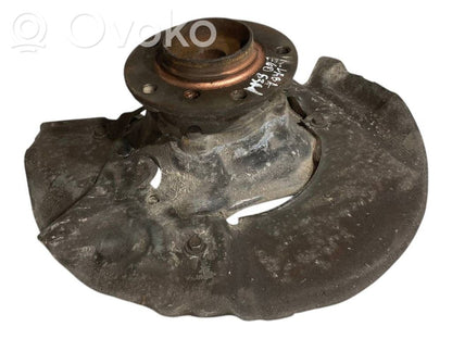 Priekšējā riteņa rumbas vārpstas šarnīrs (stupica, capfa)