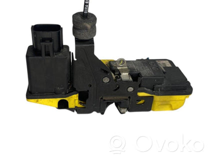 Aizmugurē slēdzene